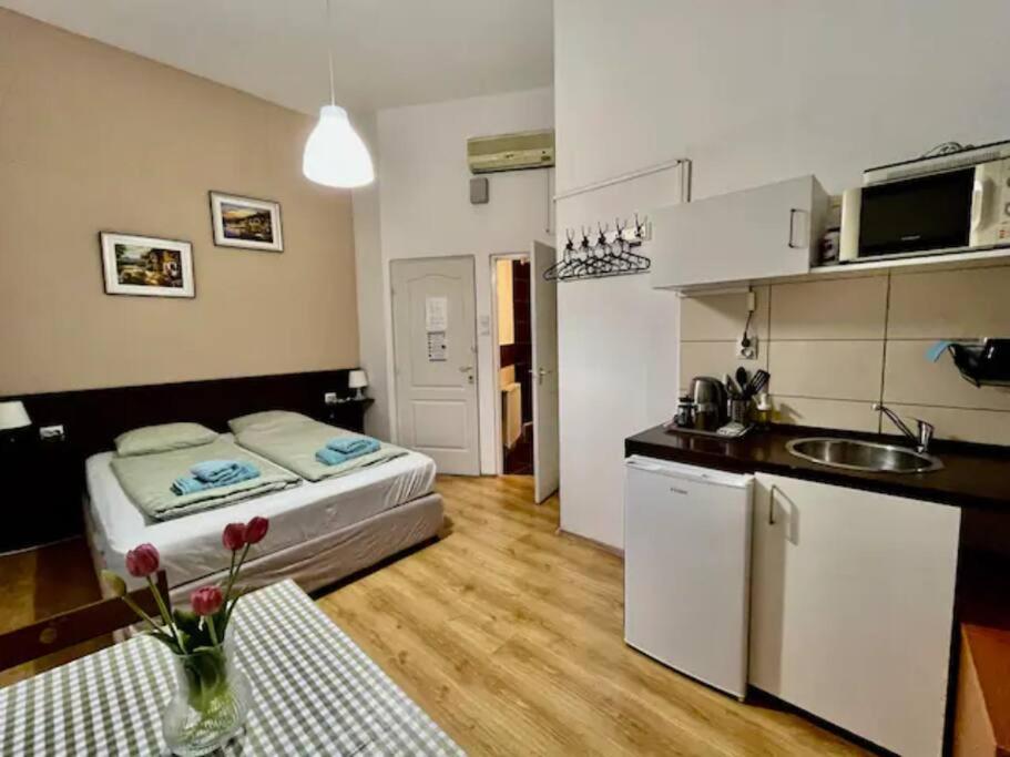 A13 Parliament Sunflower Cozy Apartment Budapest Extérieur photo